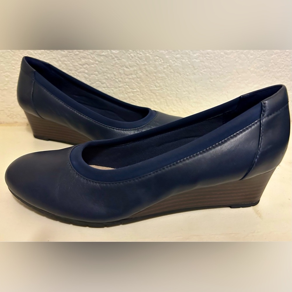 Clark’s Navy Blue Wedges. Size 6 1/2.